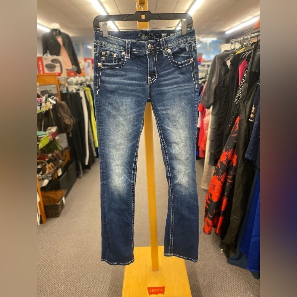 28 Miss Me jeans - Picture 1 of 4